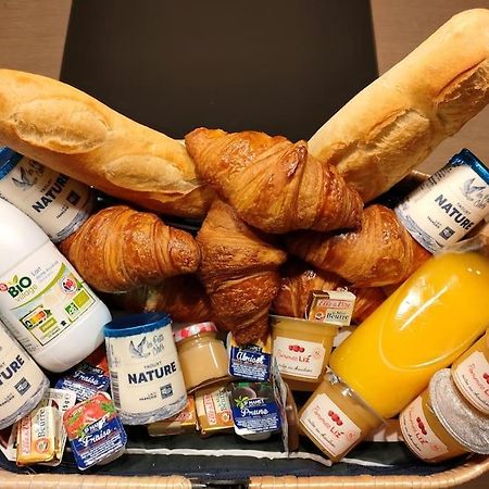 Gite "La Bulle De Lena" Avec Petit-Dejeuner Garage Et Parking Flavigny Dış mekan fotoğraf